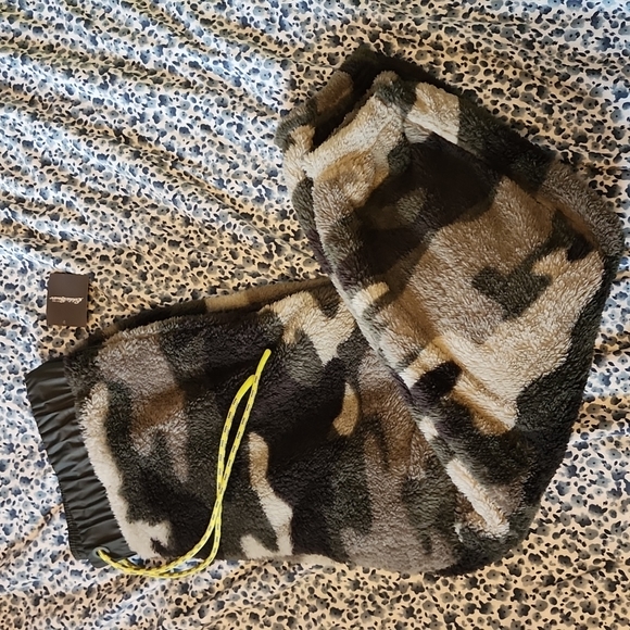 Eddie bauer plush fleece jogger pants - Picture 5 of 5